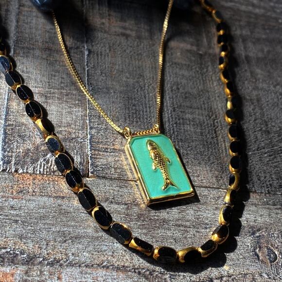 NEW Floating Fish Black Glass Beaded Necklace Set - Picture 1 of 13